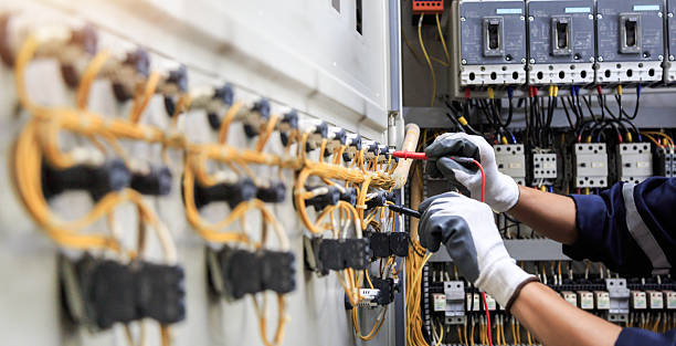 Professional Electrician technician working in Minnehaha, WA